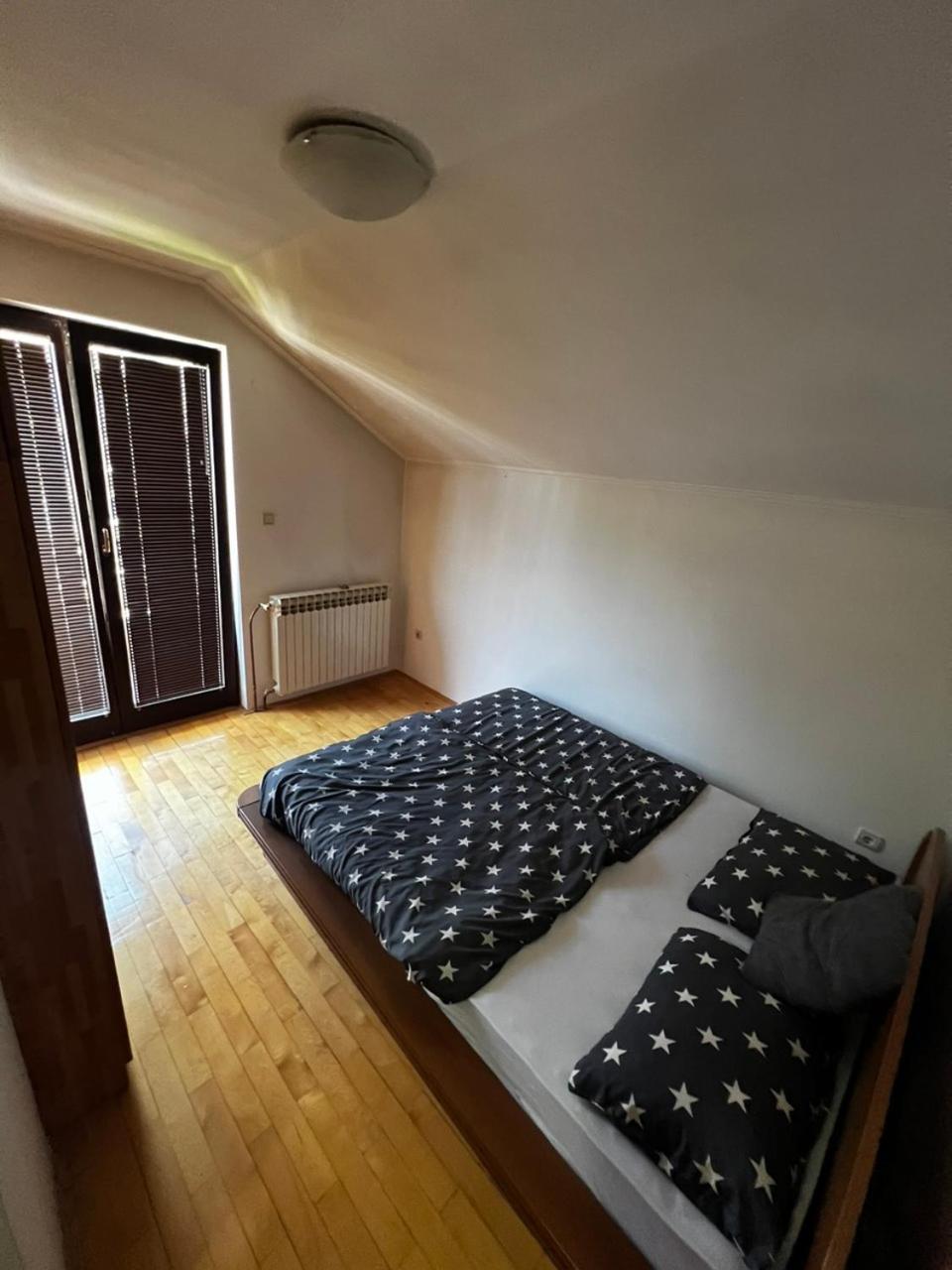 Hostel 투즐라 외부 사진